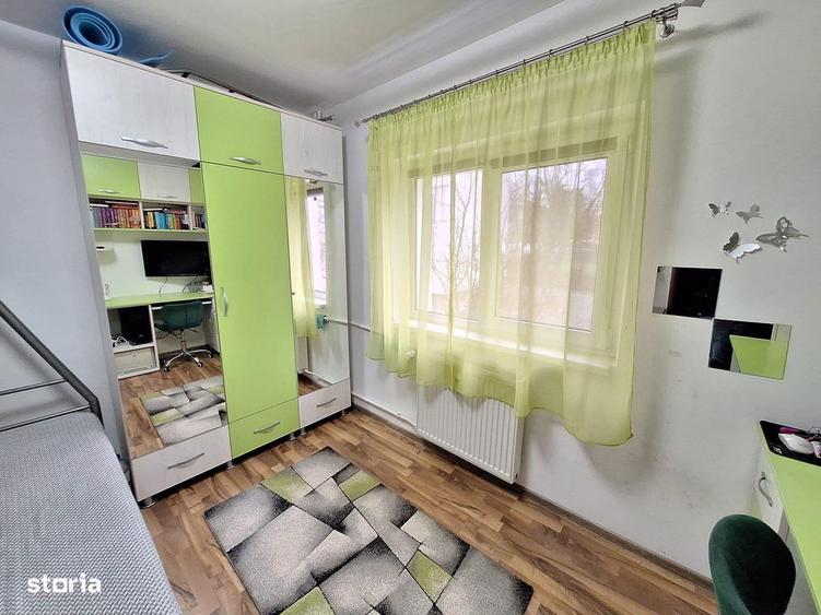 Apartament 2 camere semidecomandate etaj 2 ,URA - 2