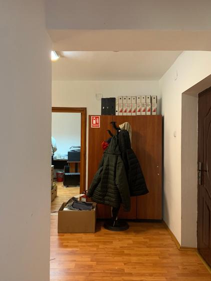 | spatiu in cladire de birouri | 4 camere | Tineretului - Timpuri Noi | - 8