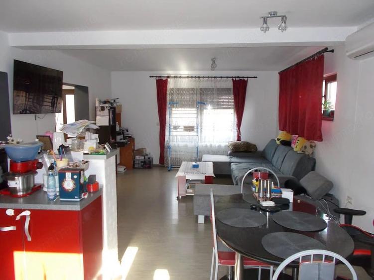 Casă cu 3 camere cu Teren 250 Mp în Săcălaz