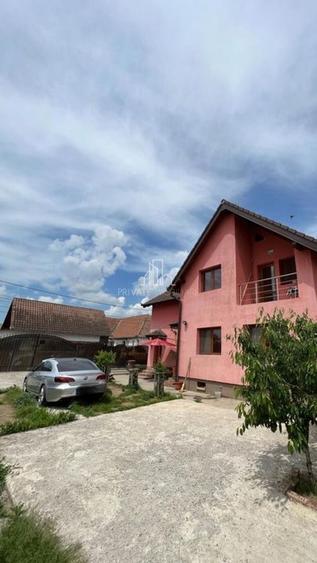 Casa de vanzare complet mobilata si utilata in Albesti, Sighisoara - 2