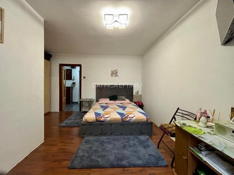 Garsoniera | Bloc mixt | 10 minute metrou 1 Decembrie