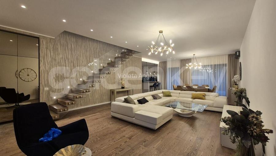 Vile individuale cu 5 camere si piscina