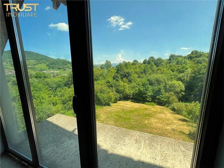 Casa semifinisata V. Ghinzii teren 18 arii - 5