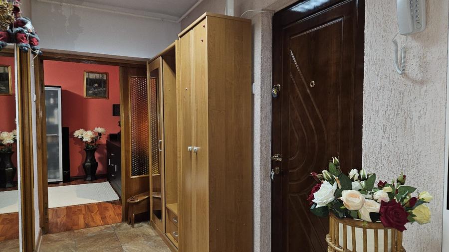 Proprietar vand ap.3 cam decomandat, 2 bai 82 mp, CT, Boxa, Vlad Tepes - 3