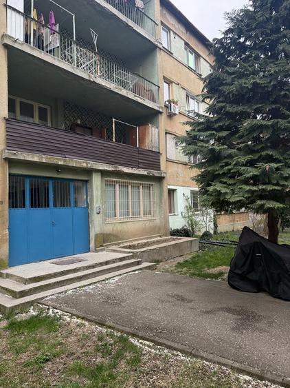 PROPRIETAR Garsoniera 22 mp Calea Buziasului 33.000 - 2