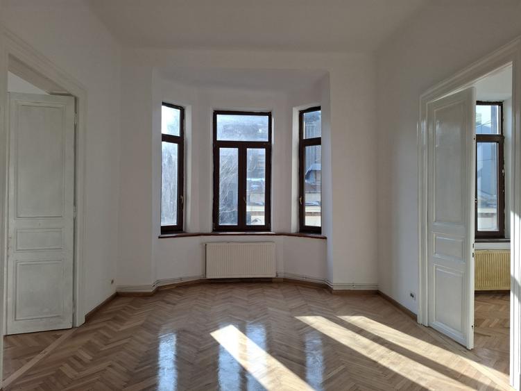 URGENT!, Unirii-Teatrul Evreiesc, et. 1/P+2+M in vila arhitectonica, NEGOCIABIL - 2