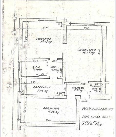 Apartament cu 3 camere semidecomandat în Central