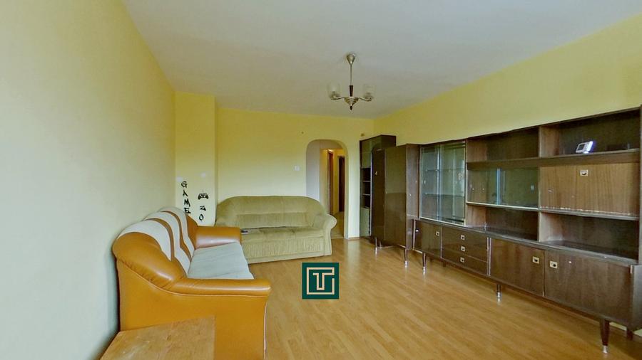 Apartament cu 4 camere de vânzare în Alfa, Arad - 1