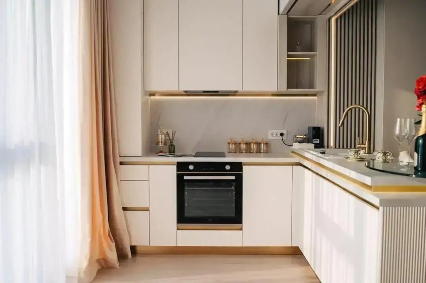 CITY NORD - 65 mp utili - etaj 1/2 - Pereti Caramida - 4