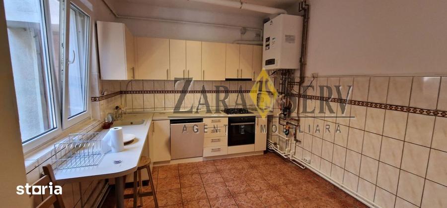 Casă cu 5 camere cu Teren 100 Mp în Ultracentral