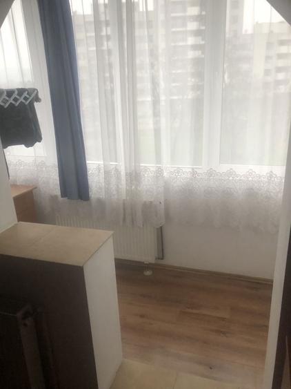 Apartament cu 3 camere + 2 grupe sanitare - 4