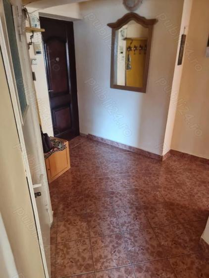 vand ap 2 camere ,et 2,bl.Camelia - 2