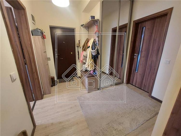 Apartament 2 camere, decomandat- Turnisor, mobilat si utilat + Parcare - 10