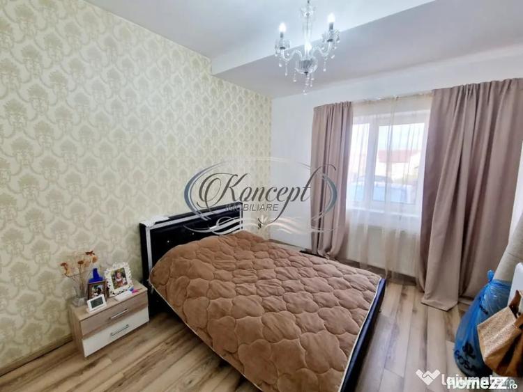 Casă cu 5 camere cu Teren 225 Mp în Câmpului