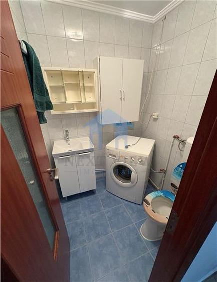 Apartament cu 3 camere decomandat în Între Lacuri
