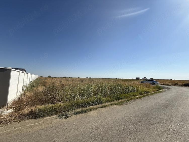 Teren intravilan Varlaam, Adunatii Copaceni, acces 2 strazi asfaltate - 1