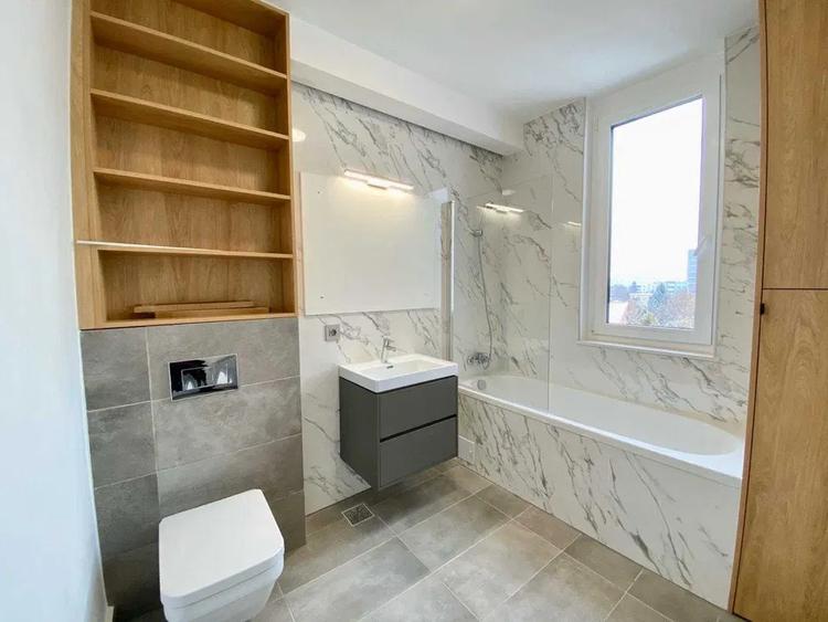 Penthouse, 92mp, 44mp terasa, loc parcare, 4 camere - 6