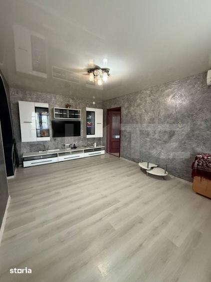 Apartament cu 3 camere în Micro 17