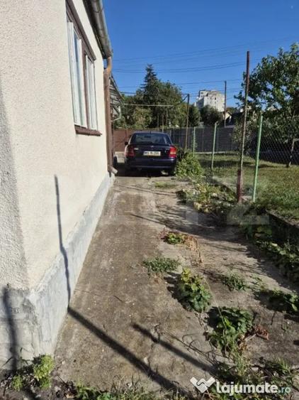 Casă cu 3 camere cu Teren 610 Mp în 7 Noiembrie