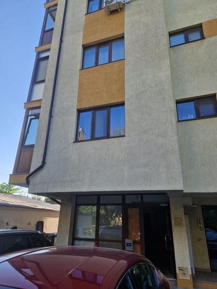 Spațiu comercial, de 147 mp, în Valea Oltului