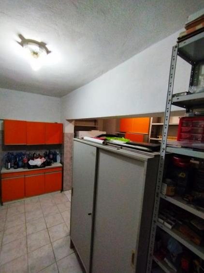 Casă individuală cu 8 camere cu Canalizare în Balotești