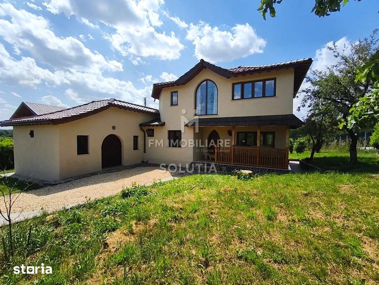 Casă cu 3 camere cu Teren 1100 Mp în Central