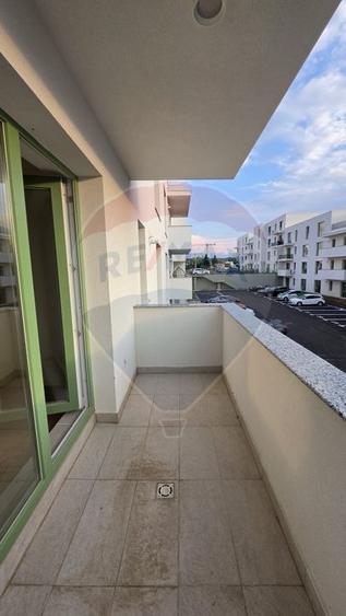 Apartament cu 2 camere decomandat în Tunari