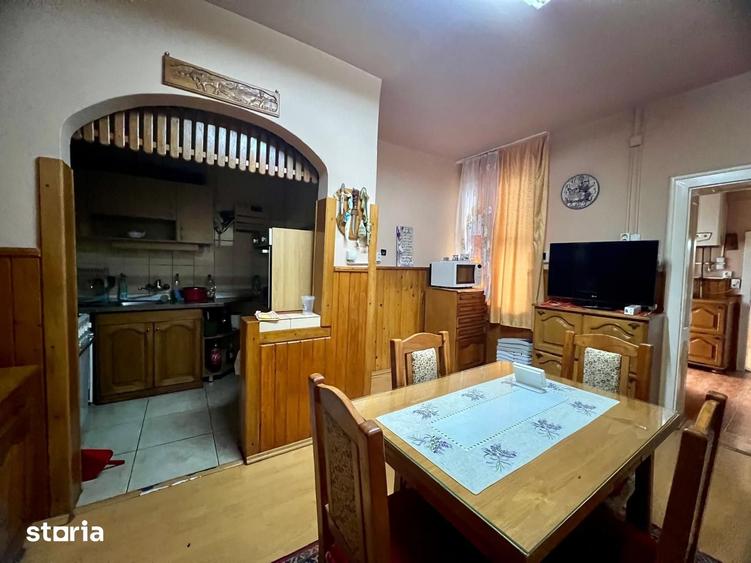 Casă cu 5 camere cu Teren 403 Mp în Tudor Vladimirescu