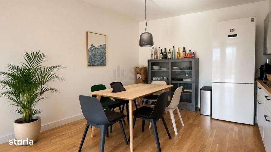 Apartament cu 3 camere semidecomandat în Barbu Văcărescu