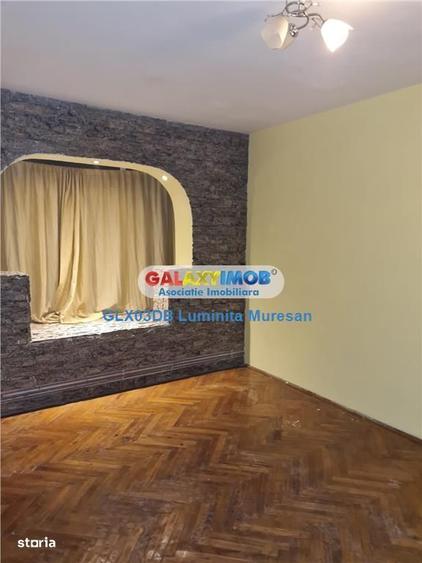Apartament cu 2 camere semidecomandat în Micro 9