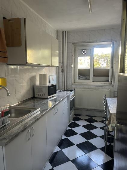 Apartament cu 2 camere decomandat în Rahova
