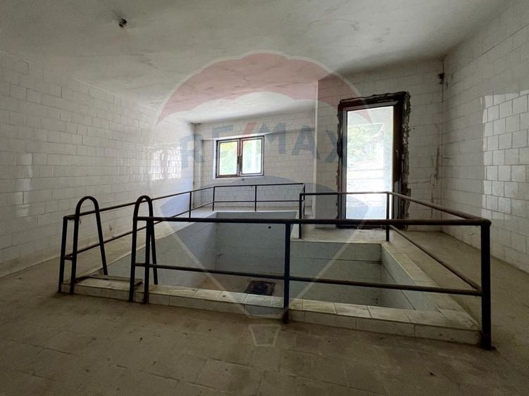 Hotel/Pensiune, de 2,200 mp, în Bizușa-Băi