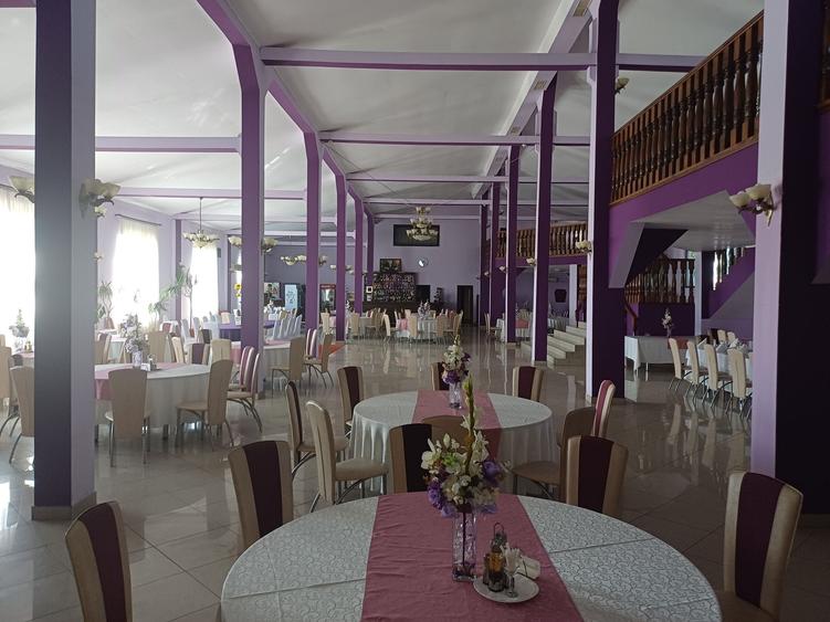 Spațiu comercial, de 1,500 mp, în Central