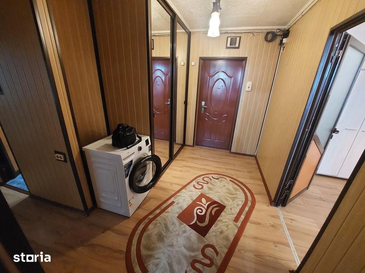 Inchiriez Apartament 3 camere Mobilat utilat 300 euro zona Zero - 7