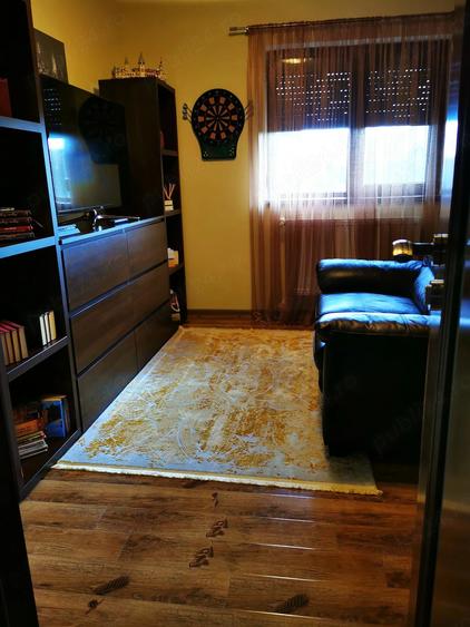 Casă cu 4 camere cu Teren 250 Mp în Domnești