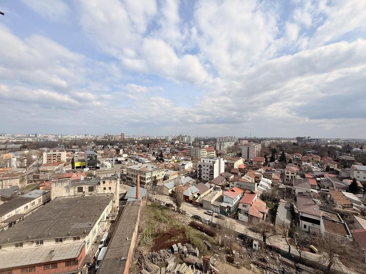 Apartament cu 3 camere în Parcul Carol