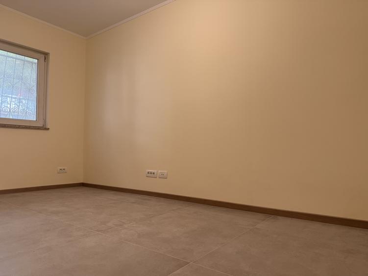 Apartament cu 3 camere decomandat în Complex Studențesc