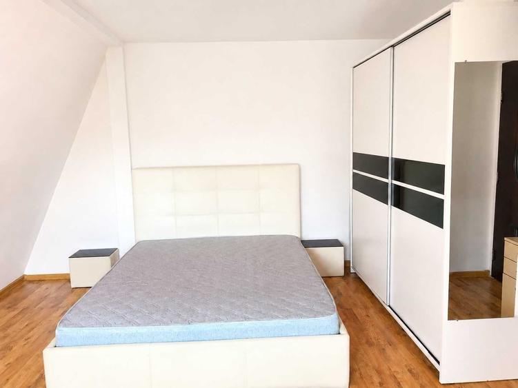 Apartament cu 2 camere semidecomandat în Giurgiului