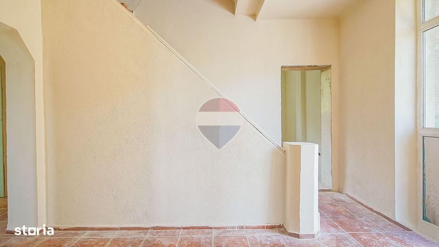 Casă cu 4 camere în Centrul Civic