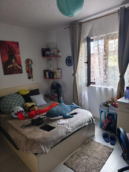 Apartament cu 3 camere în Valea Adâncă