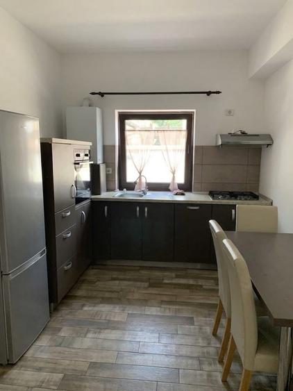 Casă cu 4 camere cu Teren 380 Mp în Exterior Vest