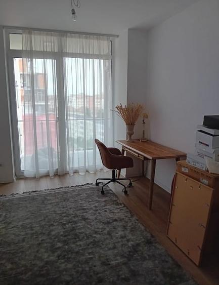 Apartament cu 3 camere decomandat în Circumvalațiunii