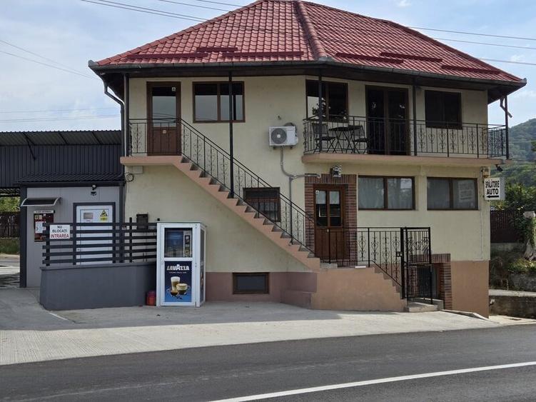 Casă cu 5 camere cu Teren 316 Mp în Fedeleșoiu