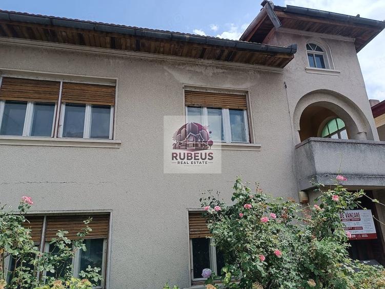 Casă cu Teren 284 Mp în Sud