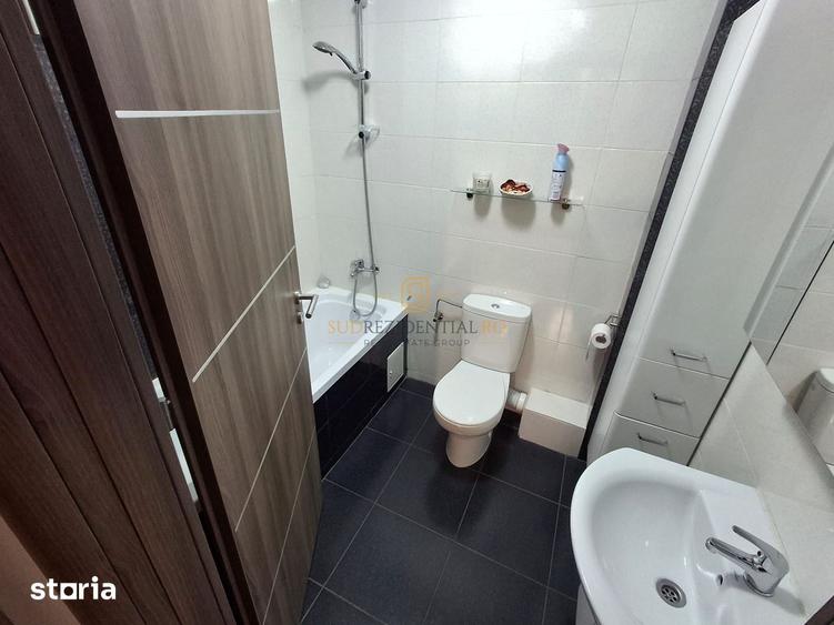 Apartament cu 3 camere decomandat în Metalurgiei