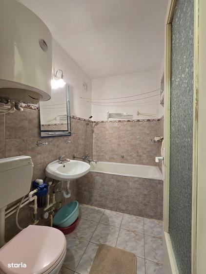 Apartament cu 2 camere semidecomandat în Țiglina 1