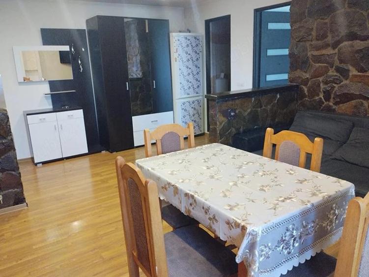 Apartament cu 2 camere semidecomandat în Florești