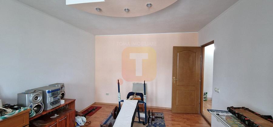 Apartament cu 2 camere decomandat în Dărmănești