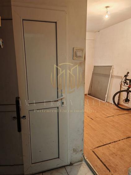 Garsonieră decomandată în Brâncoveanu