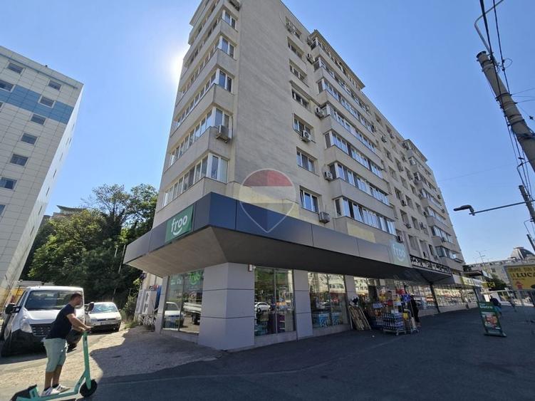 Spațiu comercial, de 318.57000732422 mp, în Gara de Nord